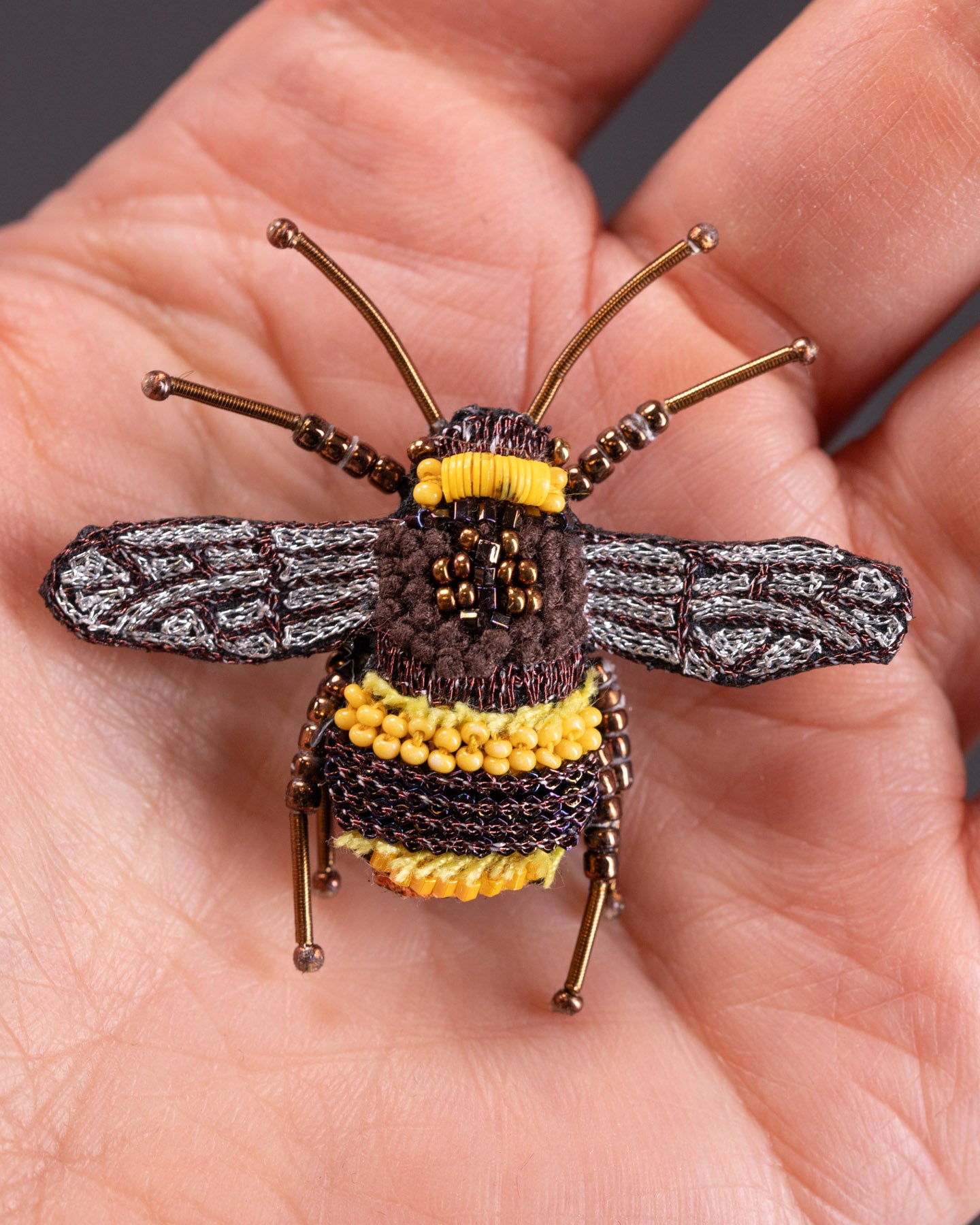 EXT-TL-B-419_Large_Earth_Bumblebee_3.jpg