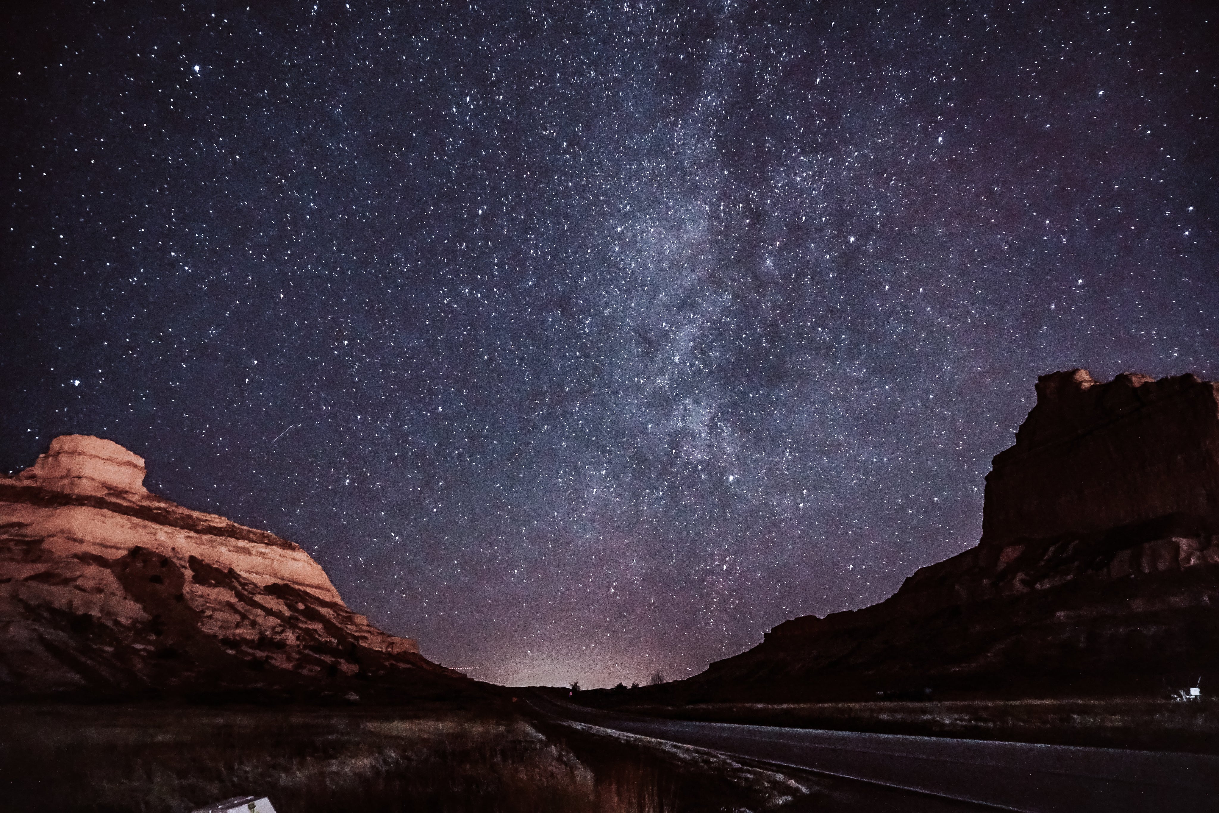 starry-skies-in-the-dessert-canyons.jpg